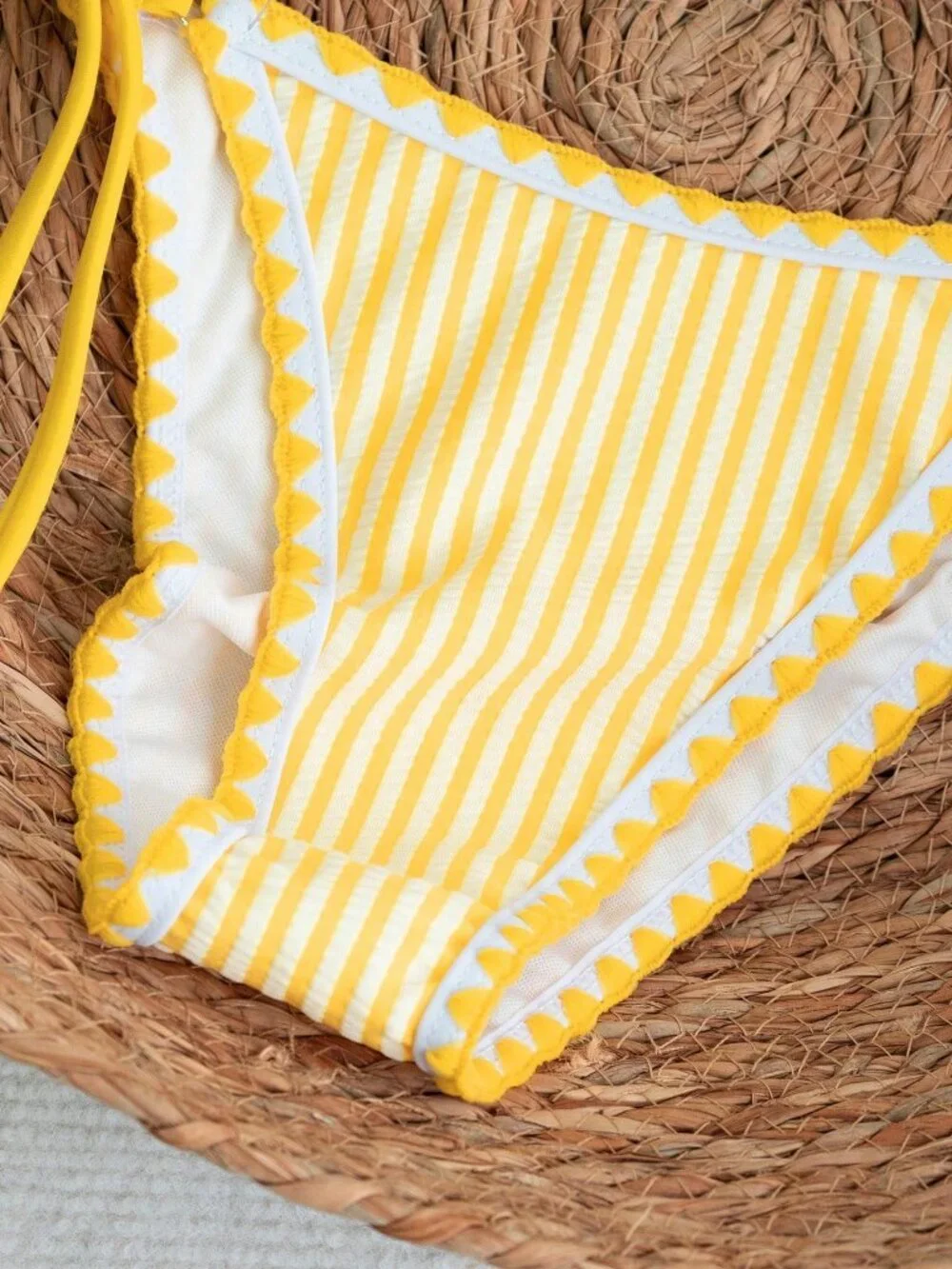 Yellow Casual Women's Striped Cute Bikini Set